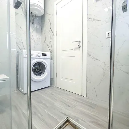 Bonita 645 * Golem (Tirana)