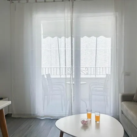 Bonita 645 Apartment Golem (Tirana)